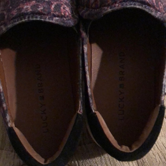 Lucky 🍀 Brand Sneakers - Picture 6 of 7